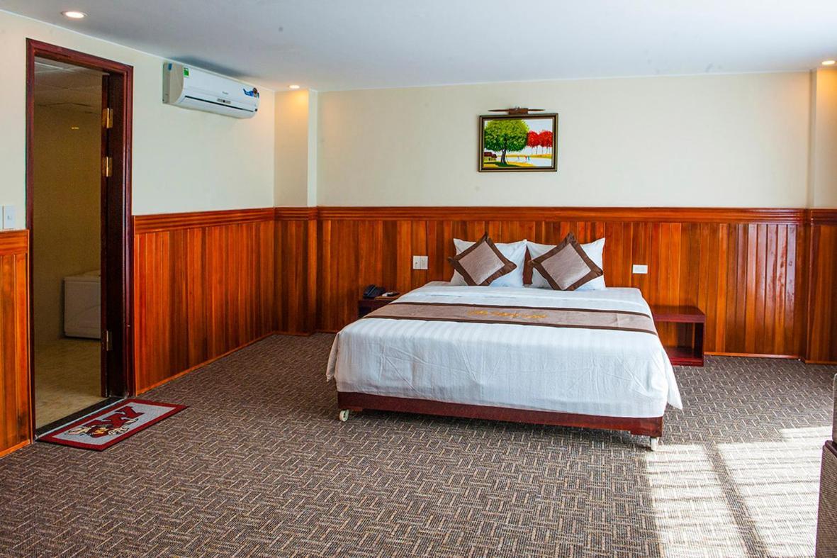 Vinh Plaza Hotel ภายนอก รูปภาพ