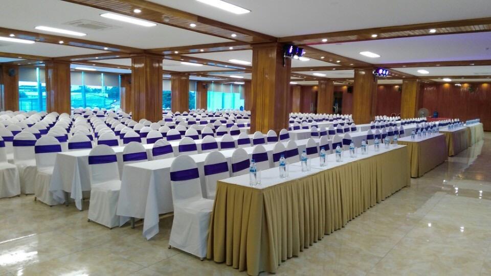 Vinh Plaza Hotel ภายนอก รูปภาพ